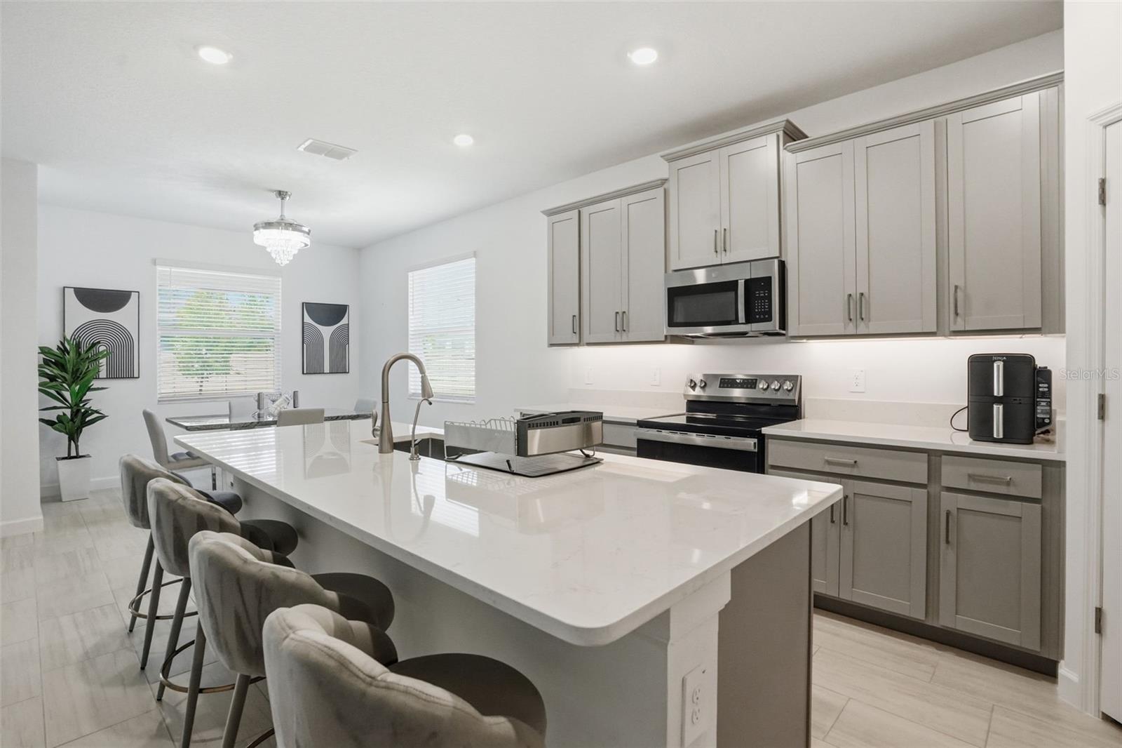 Listing photo id 18 for 10770 Tupper Cay Drive