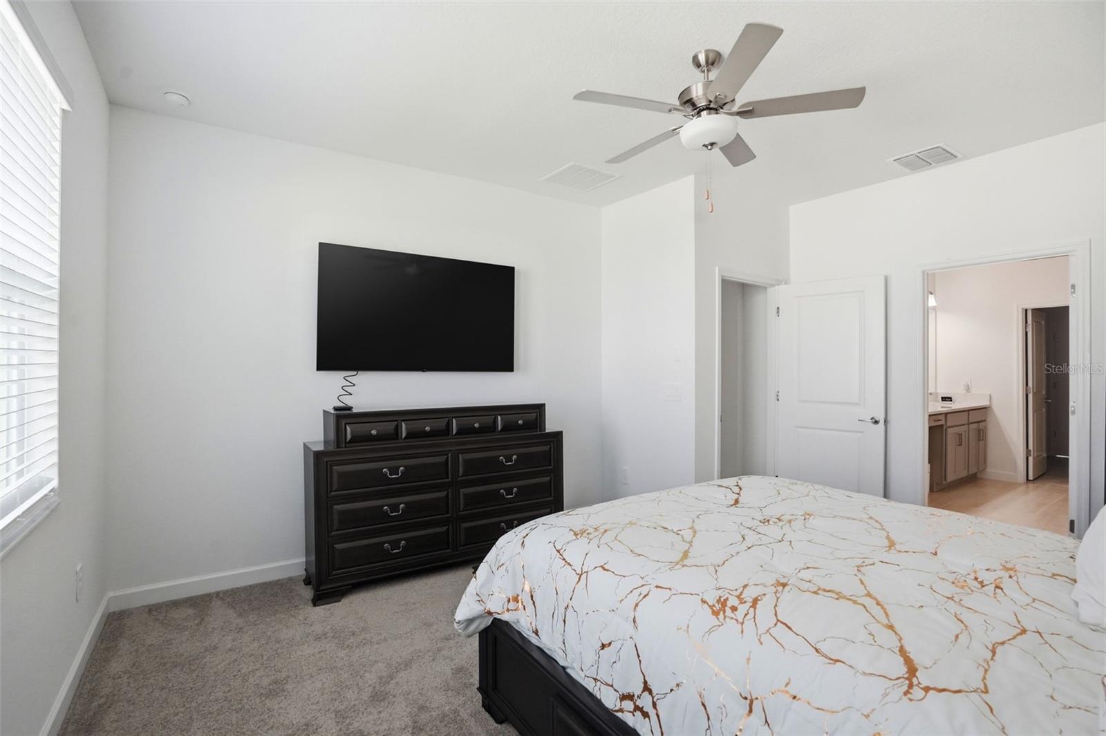 Listing photo id 30 for 10770 Tupper Cay Drive
