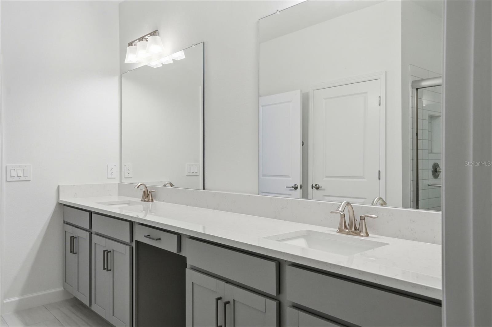 Listing photo id 36 for 10770 Tupper Cay Drive