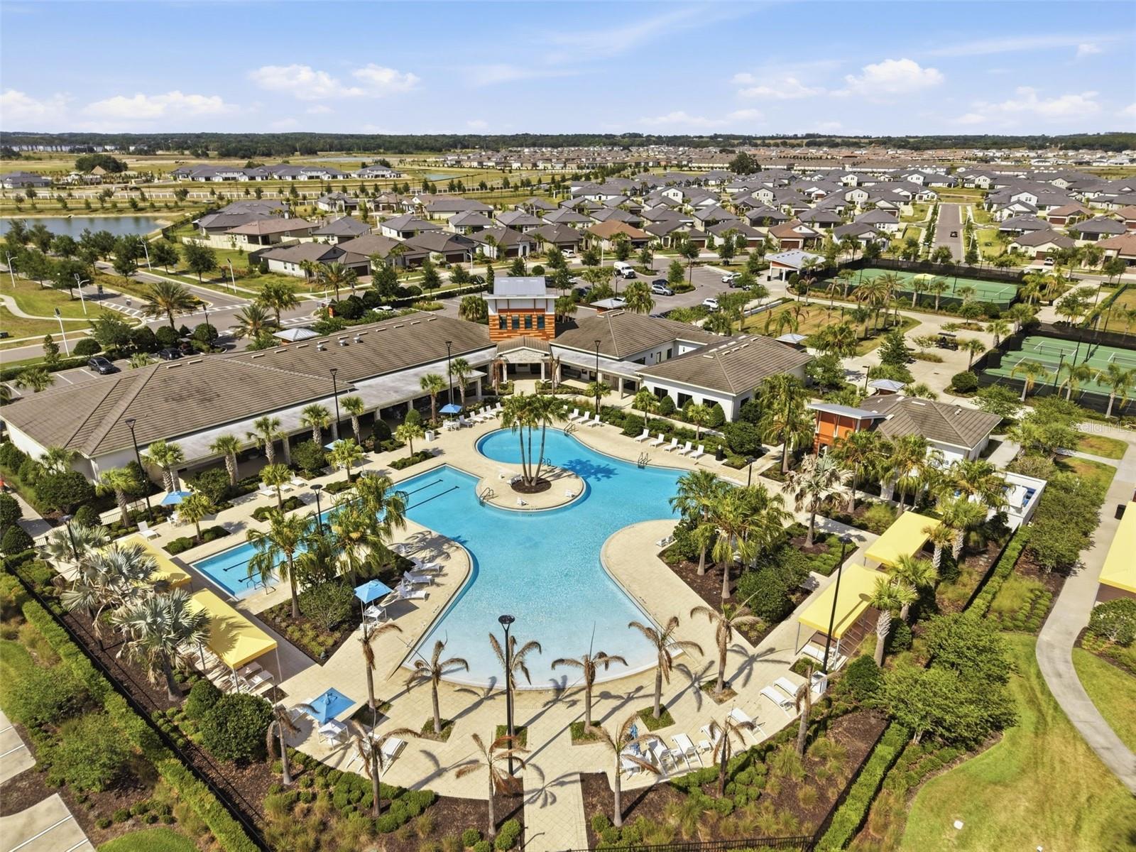 Listing photo id 2 for 10770 Tupper Cay Drive
