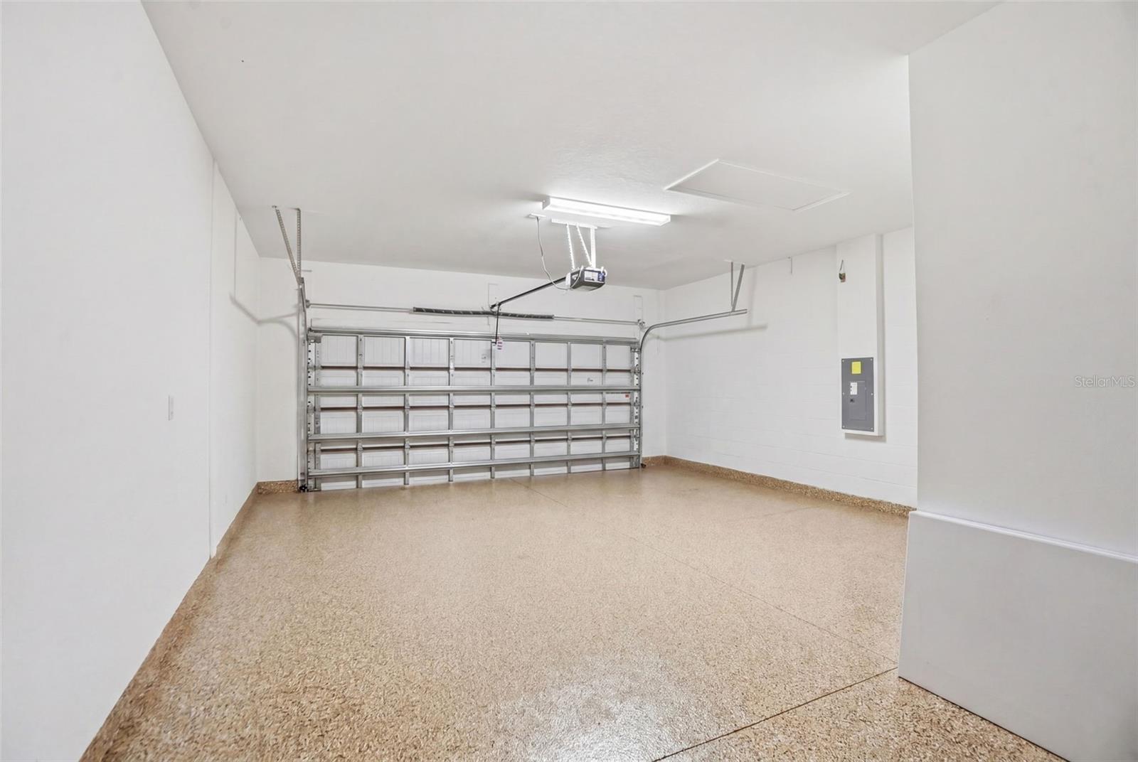 Listing photo id 43 for 10770 Tupper Cay Drive