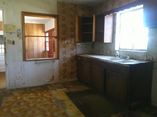 Image 23 of 29 For 2040 22nd Avenue S