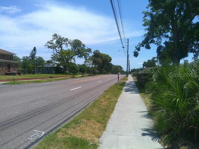 Image 8 of 29 For 2040 22nd Avenue S