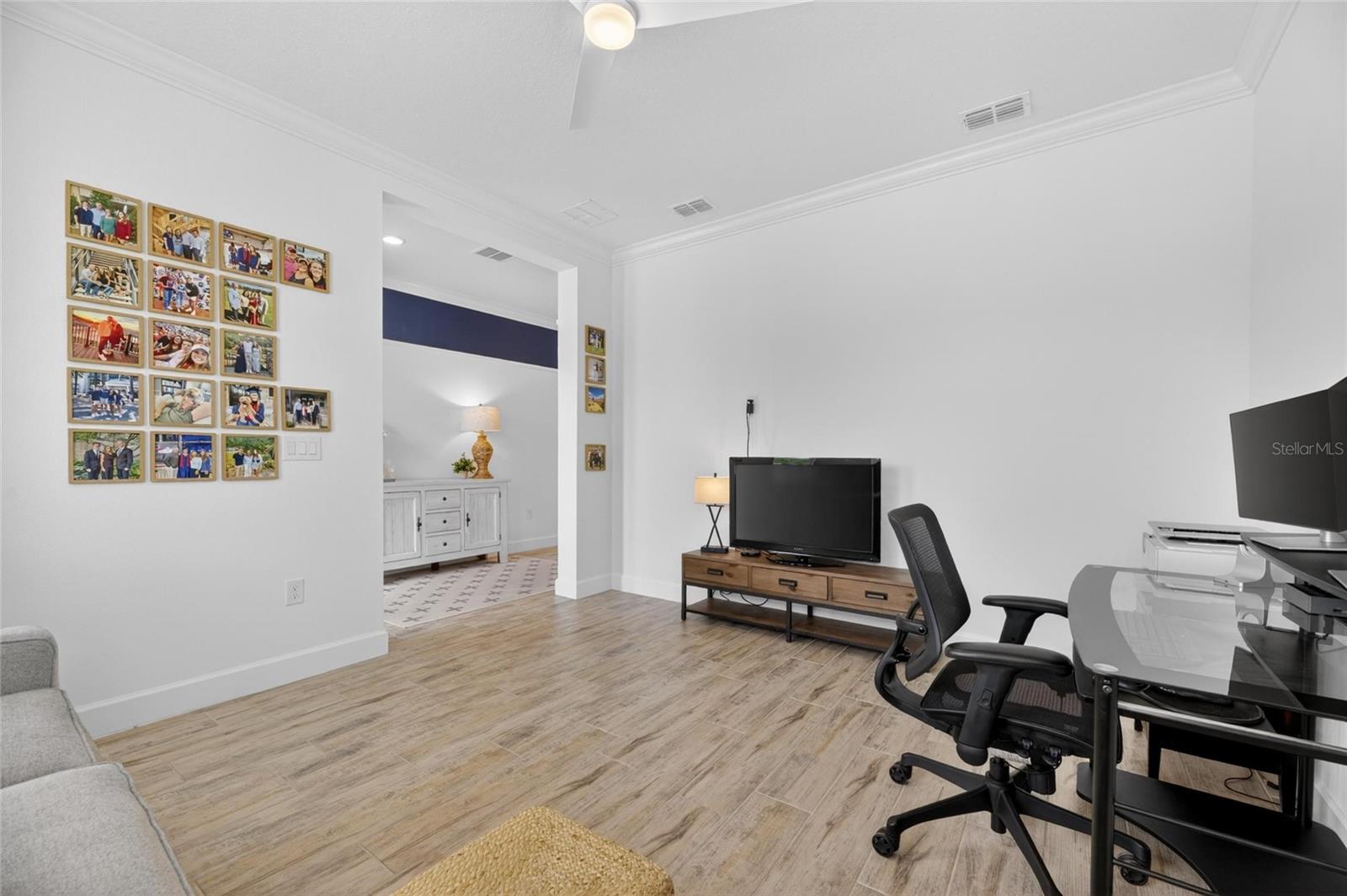 Image 11 of 88 For 1019 Signet Drive