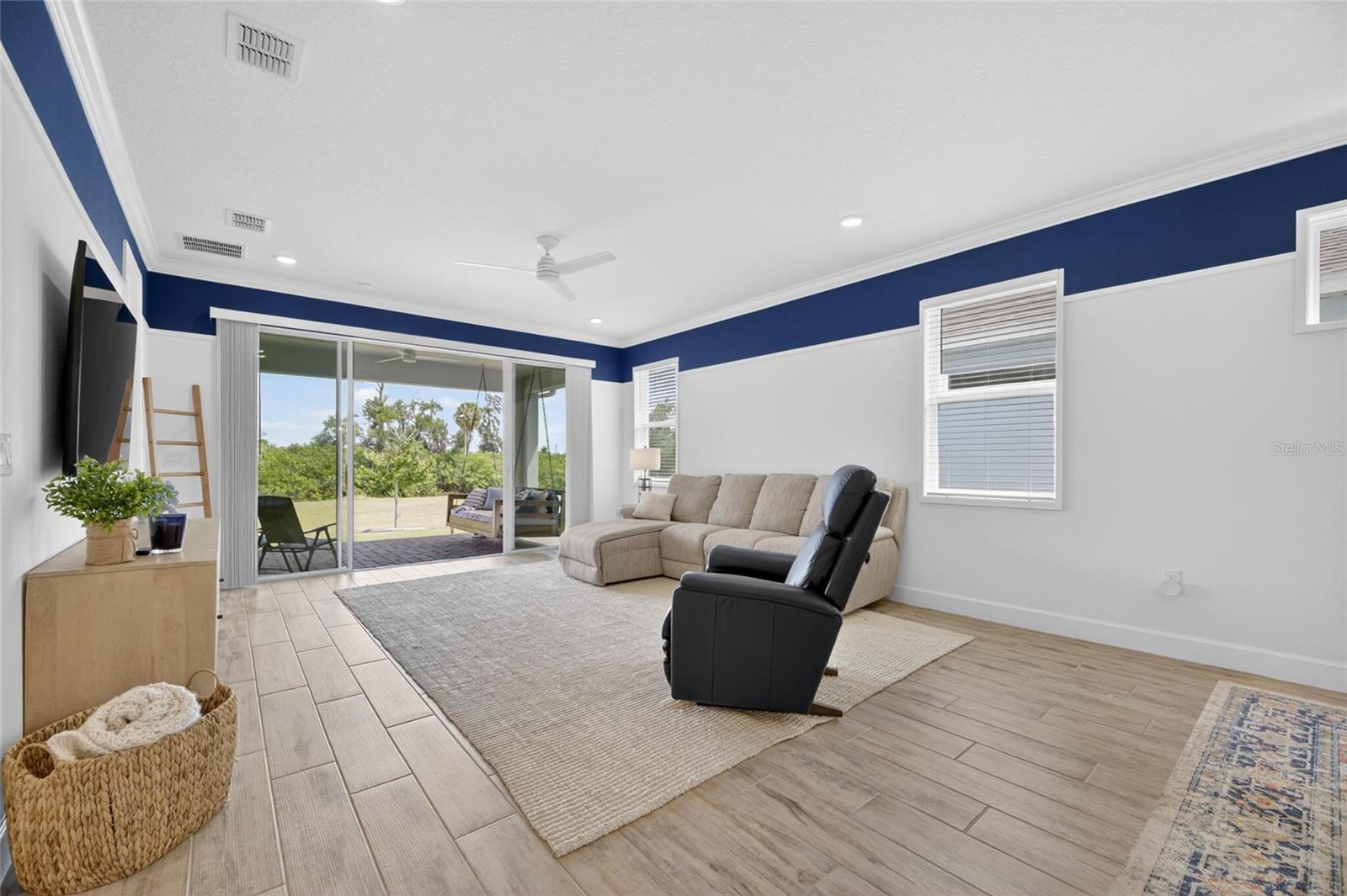 Image 20 of 88 For 1019 Signet Drive