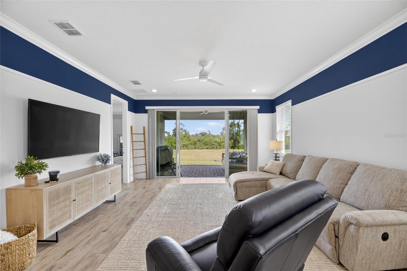Image 21 of 88 For 1019 Signet Drive