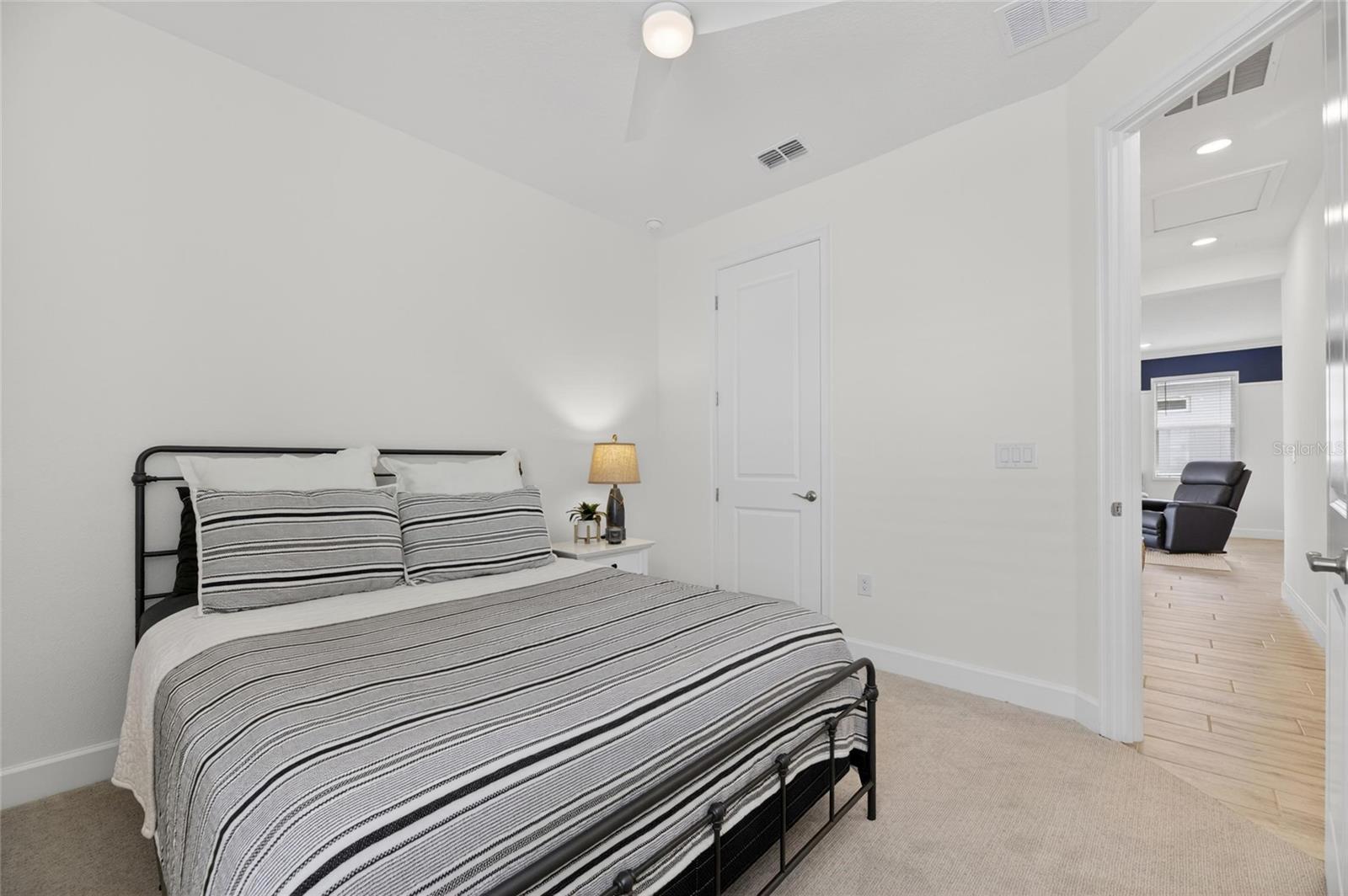 Image 35 of 88 For 1019 Signet Drive