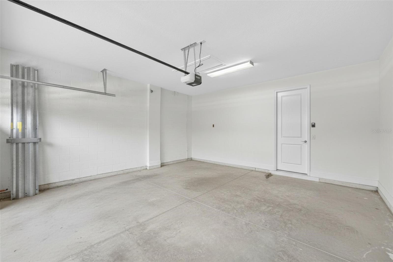 Image 40 of 88 For 1019 Signet Drive