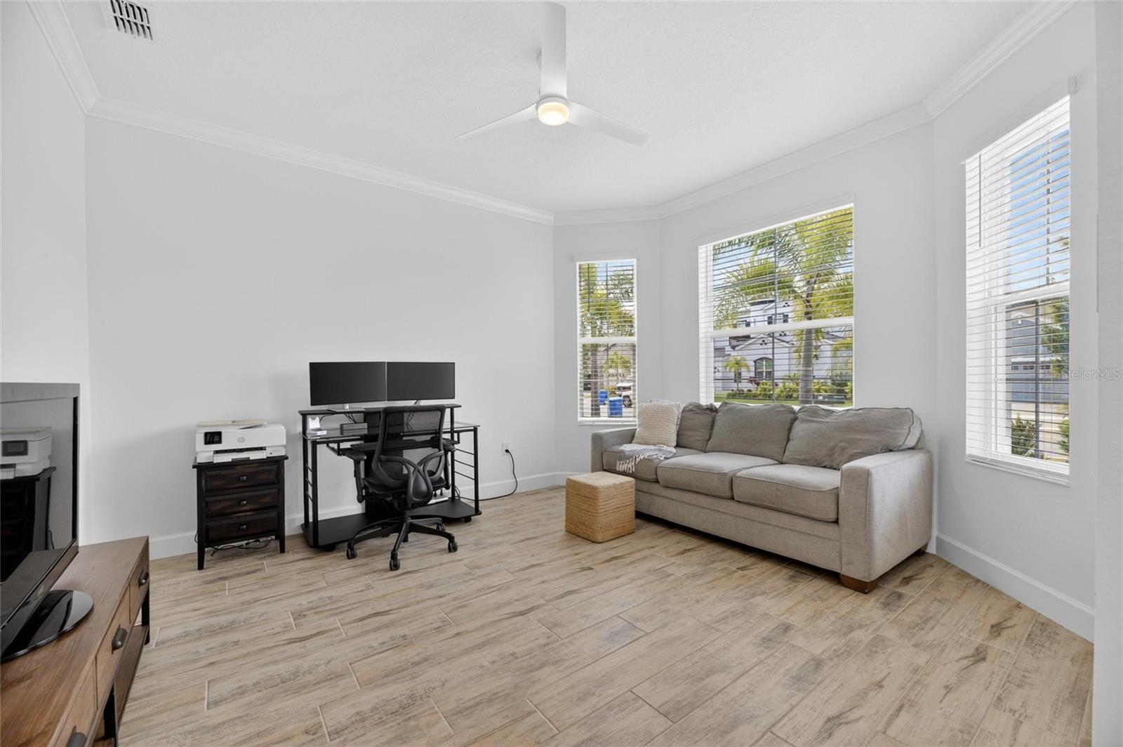 Image 9 of 88 For 1019 Signet Drive
