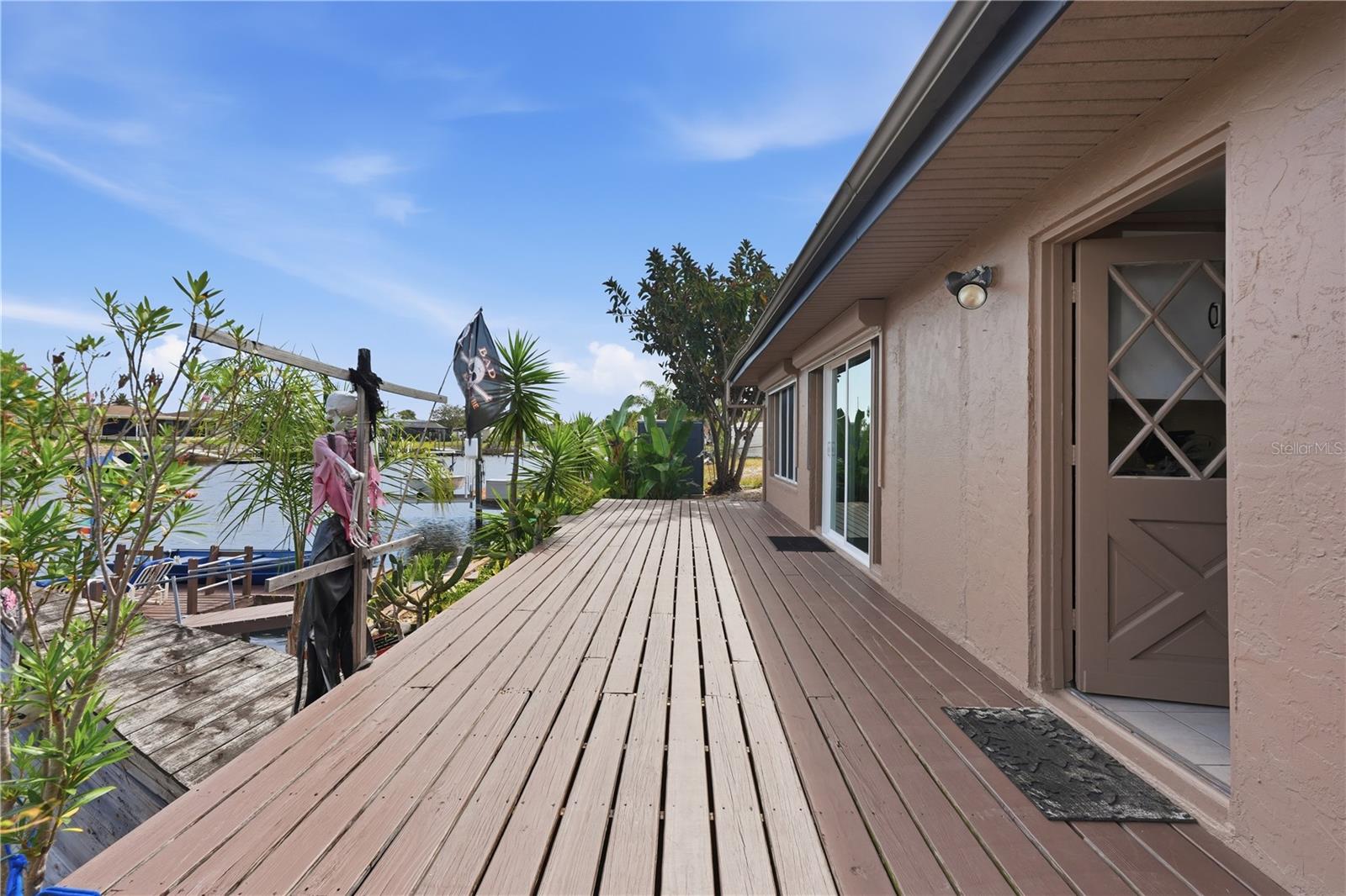 Image 56 of 78 For 12821 4th Isle