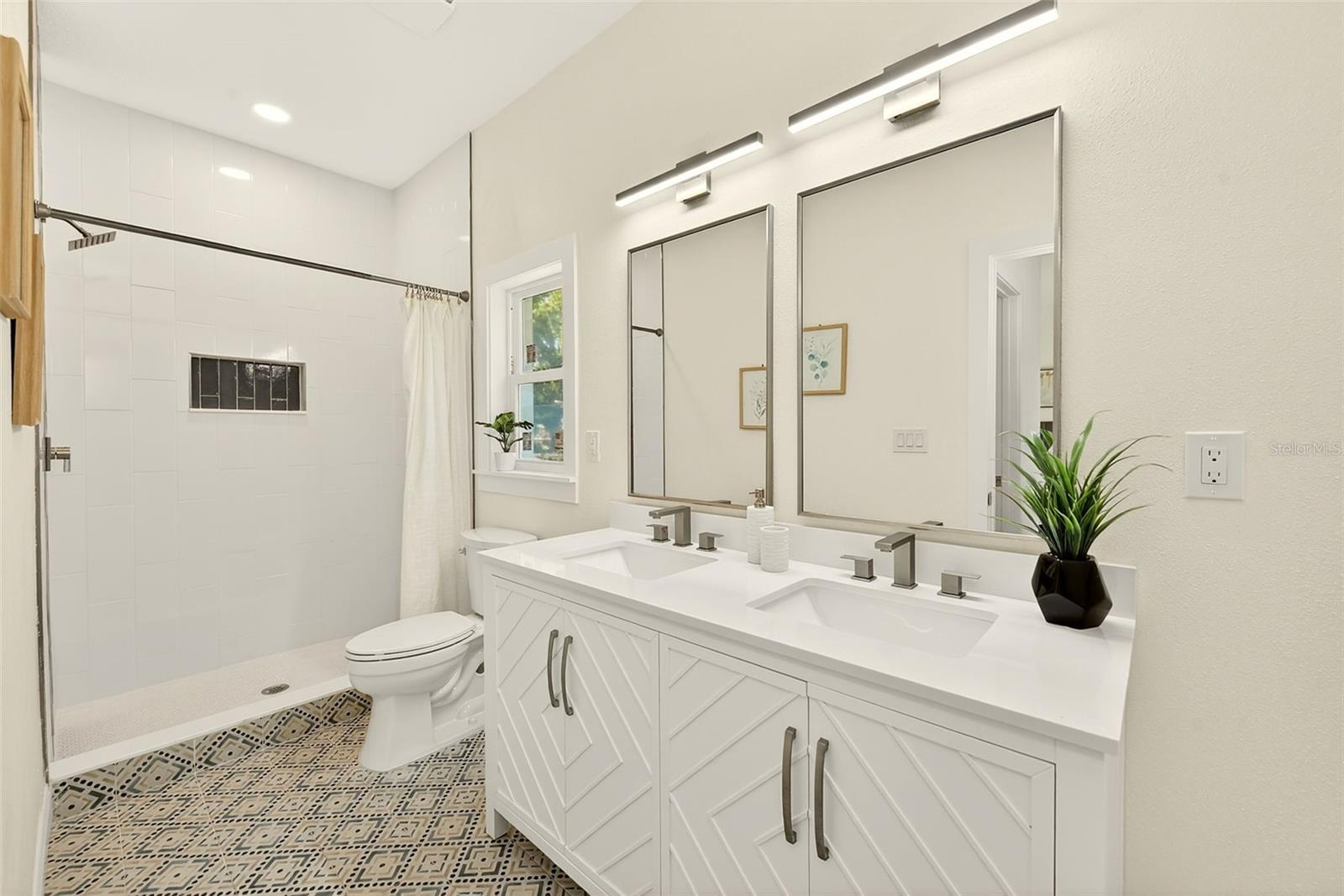 Image 21 of 42 For 3151 69th Avenue N