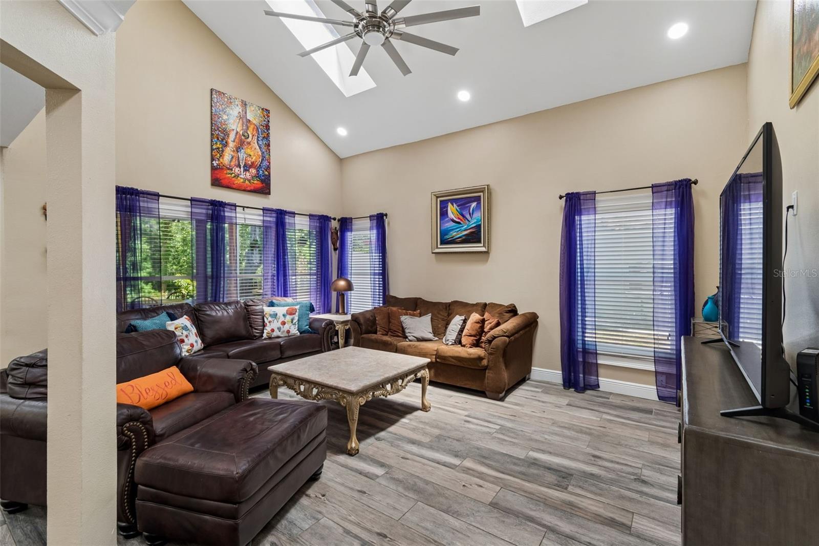 Image 13 of 49 For 9803 Long Meadow Drive