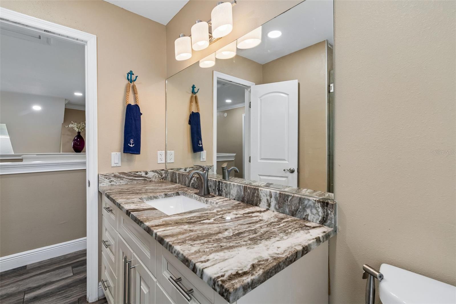 Image 20 of 49 For 9803 Long Meadow Drive