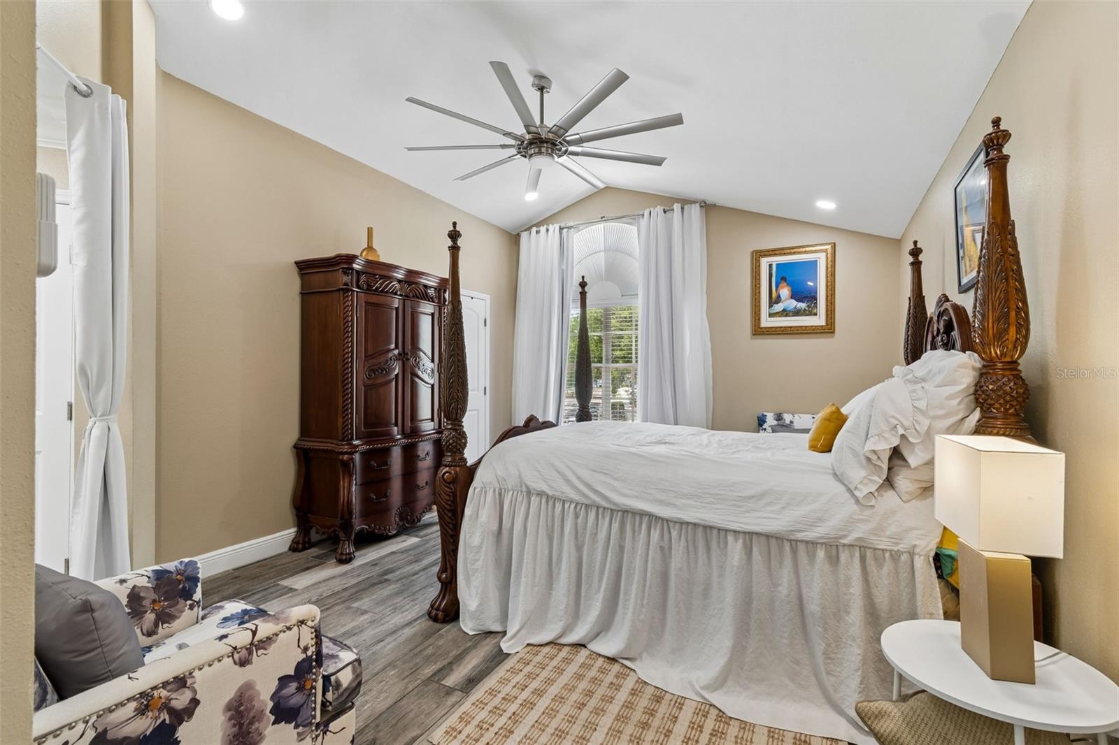 Image 23 of 49 For 9803 Long Meadow Drive