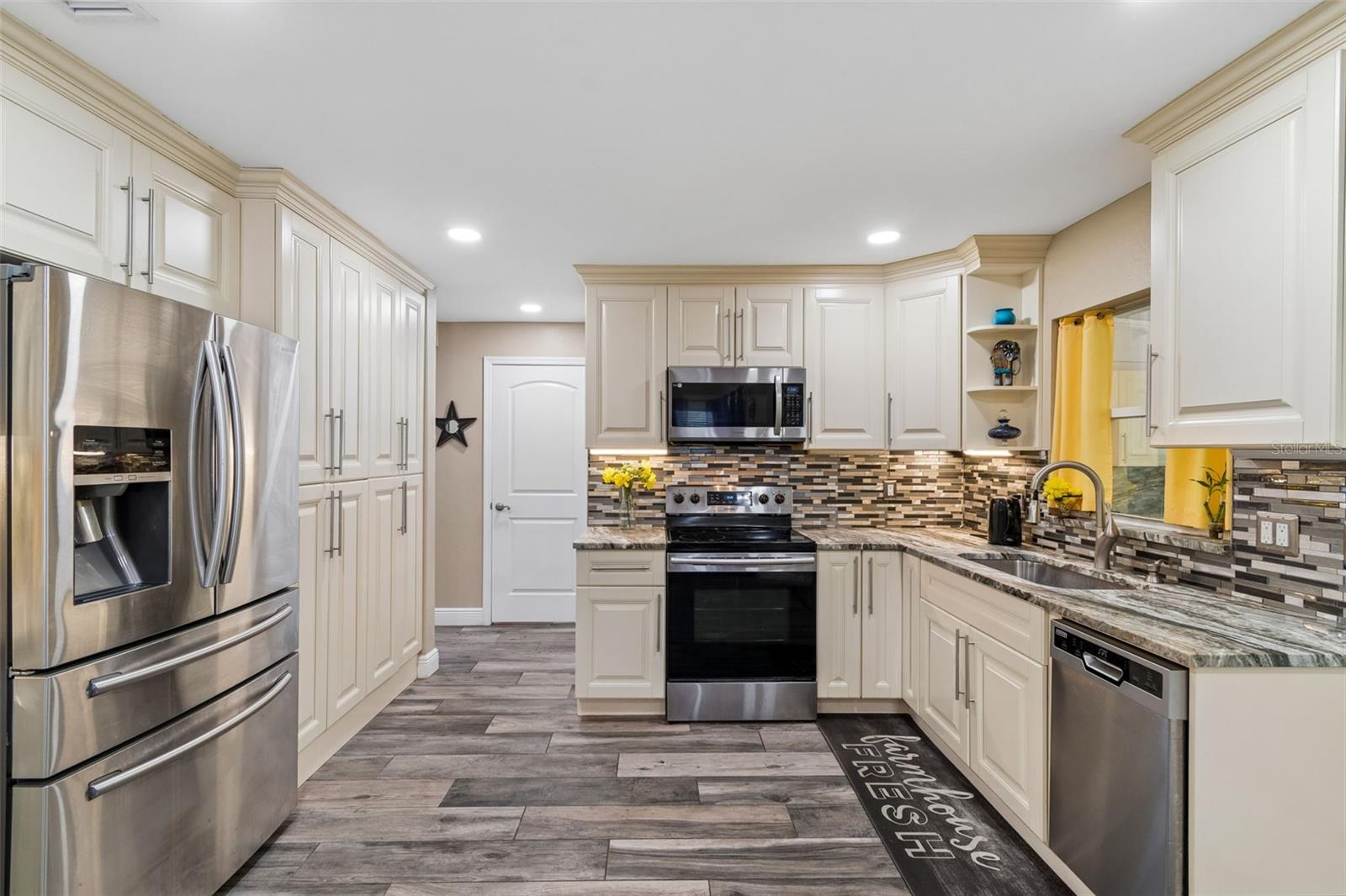 Image 35 of 49 For 9803 Long Meadow Drive