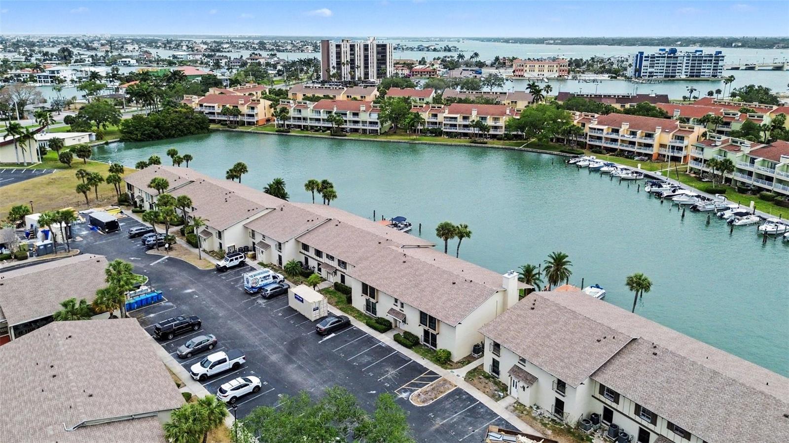 Image 17 of 18 For 546 Plaza Seville Court 85