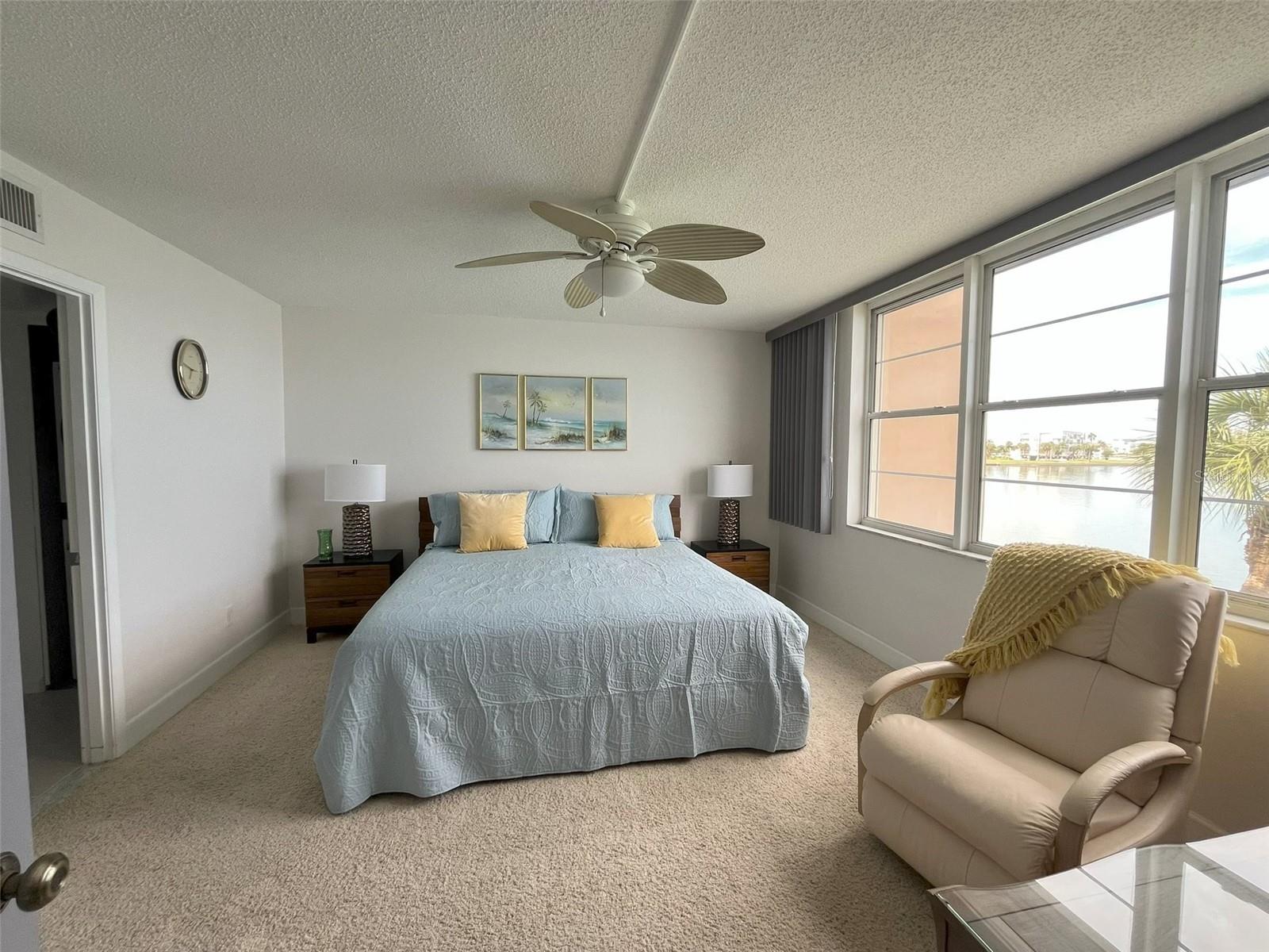 Image 16 of 31 For 7910 Sun Island Drive S 302