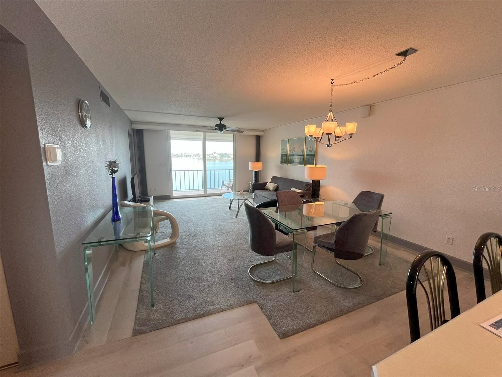 Image 8 of 31 For 7910 Sun Island Drive S 302