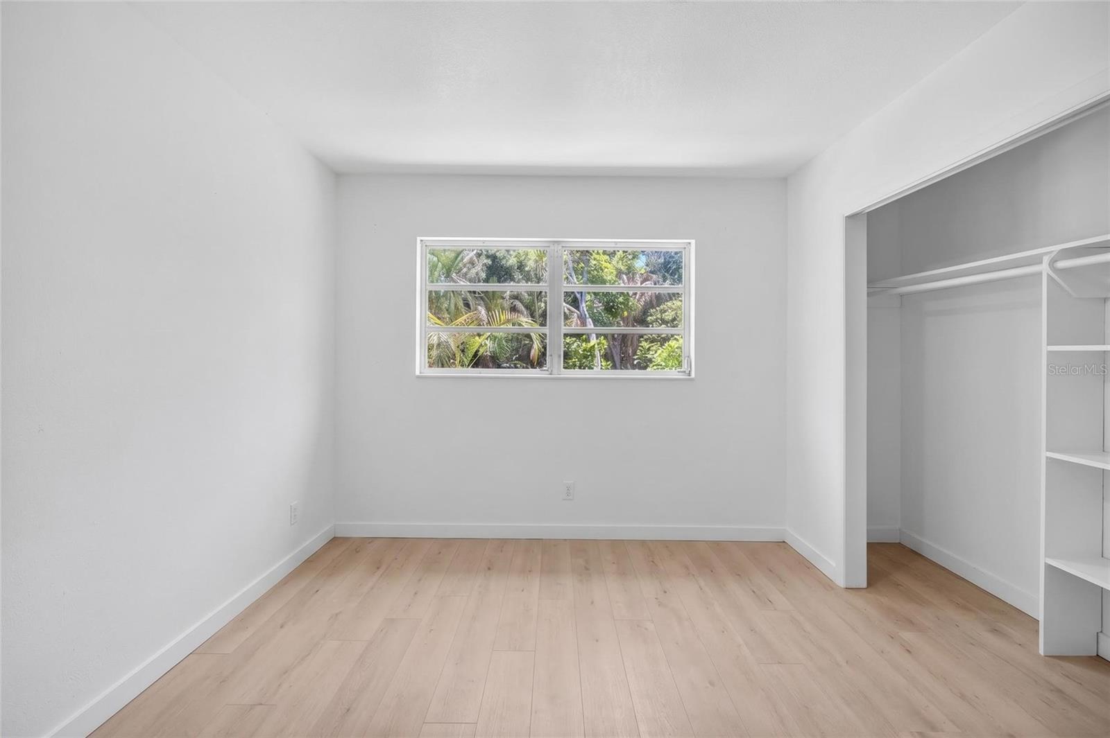 Image 31 of 48 For 4725 Tuttle Avenue
