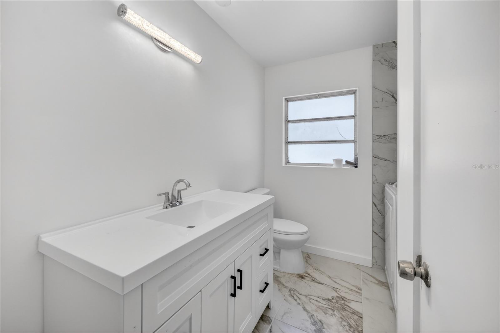 Image 35 of 48 For 4725 Tuttle Avenue