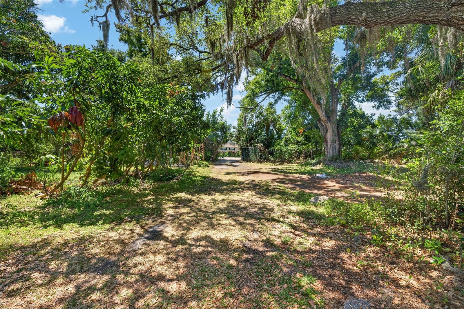 Image 40 of 48 For 4725 Tuttle Avenue