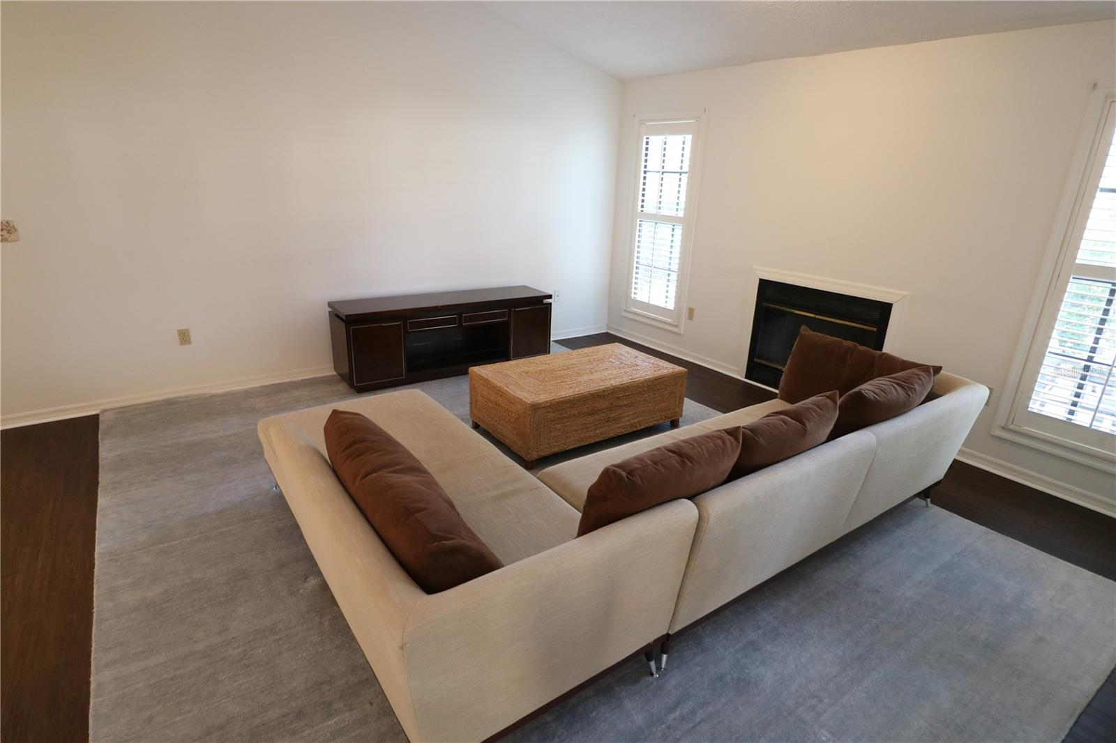Image 13 of 50 For 5424 Saddlebrook Way