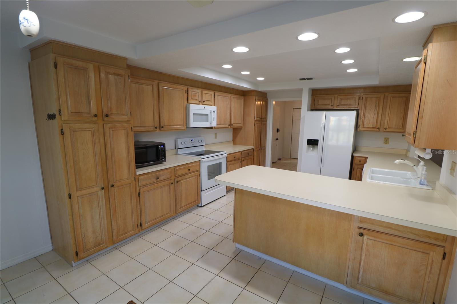 Image 16 of 50 For 5424 Saddlebrook Way