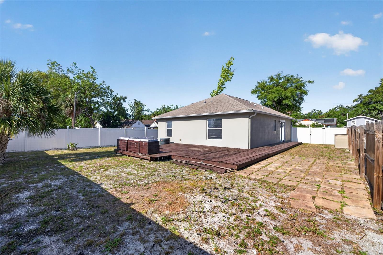 Image 24 of 30 For 5801 Miami Place