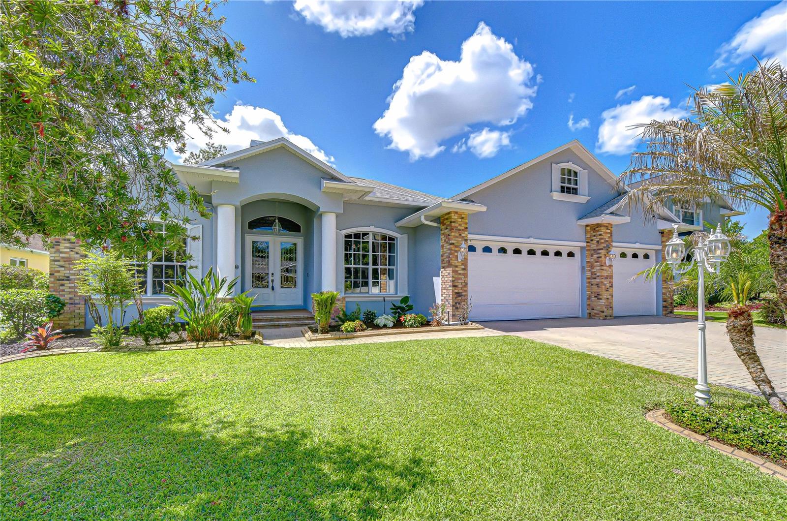Details for 2228 Valrico Forest Drive, VALRICO, FL 33594
