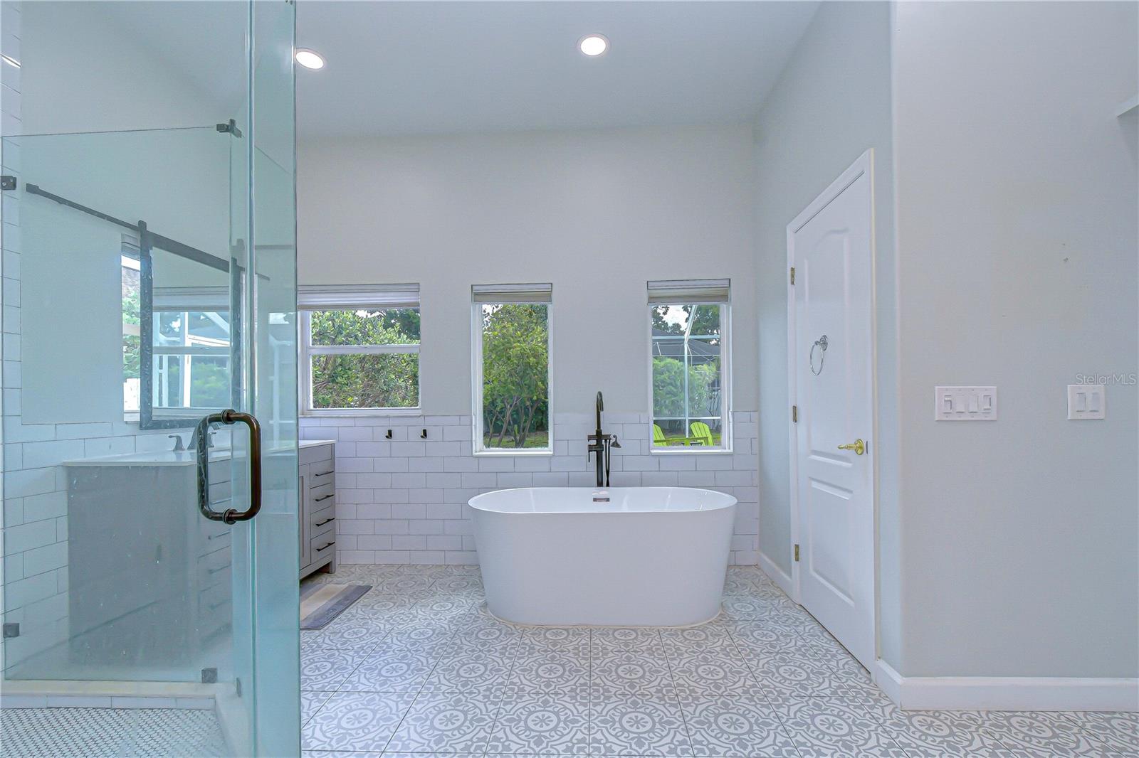Image 24 of 43 For 2228 Valrico Forest Drive