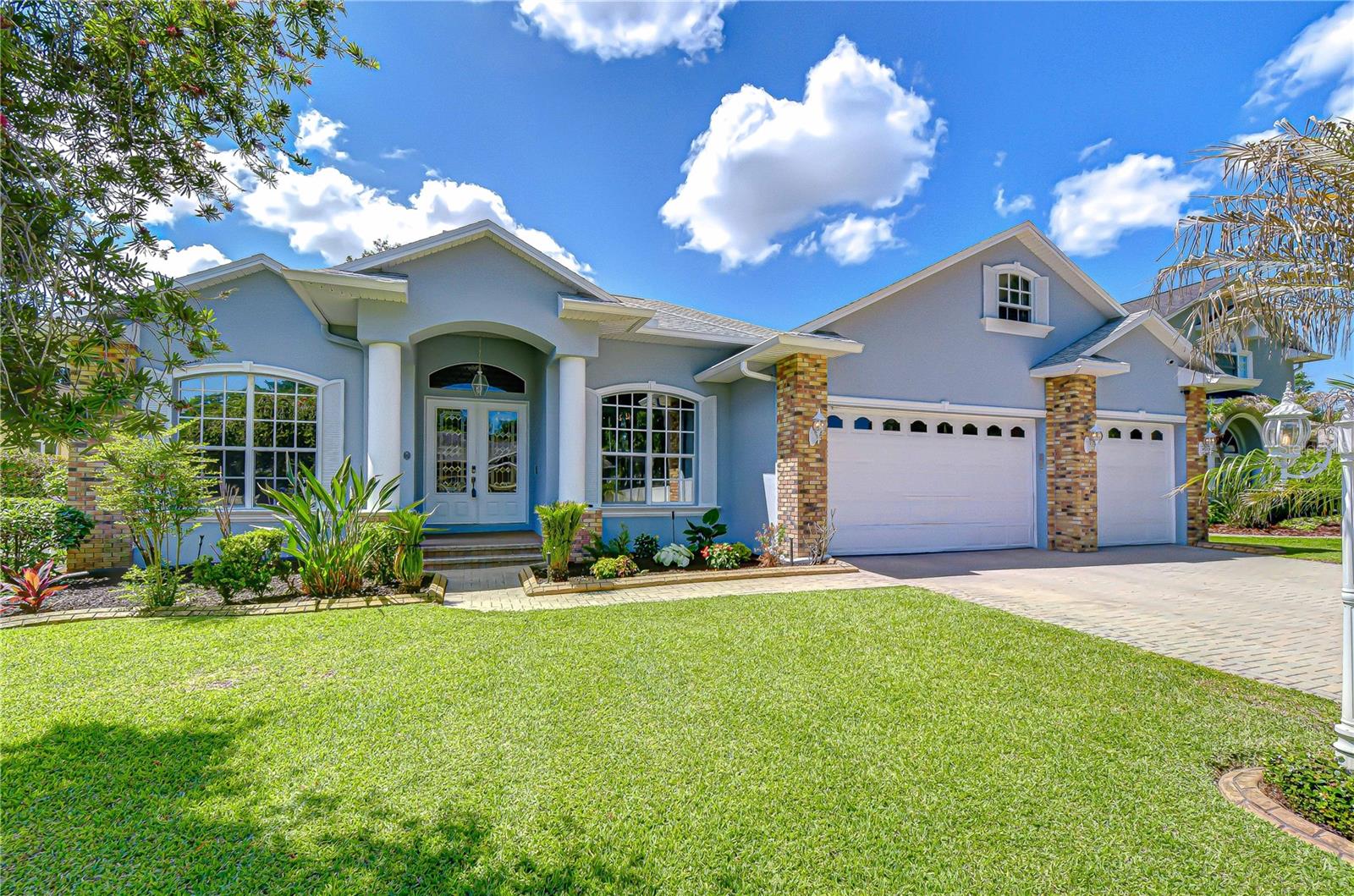 Image 41 of 43 For 2228 Valrico Forest Drive