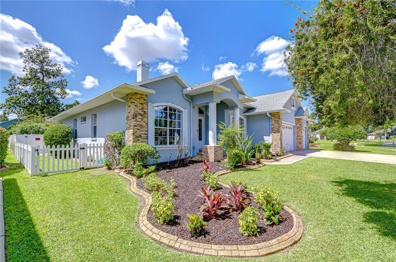 Image 42 of 43 For 2228 Valrico Forest Drive