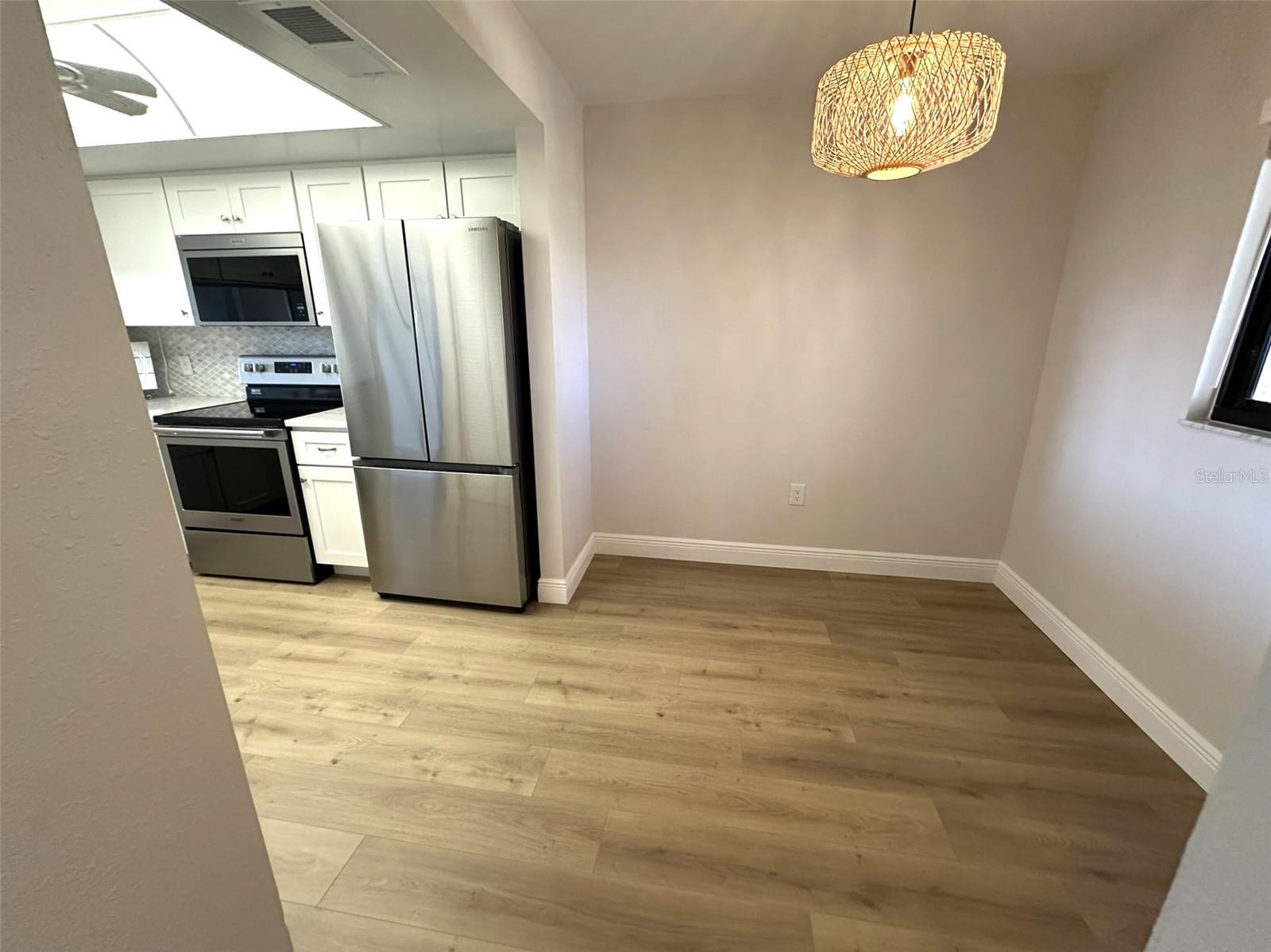 Image 14 of 36 For 126 1st Street E 209