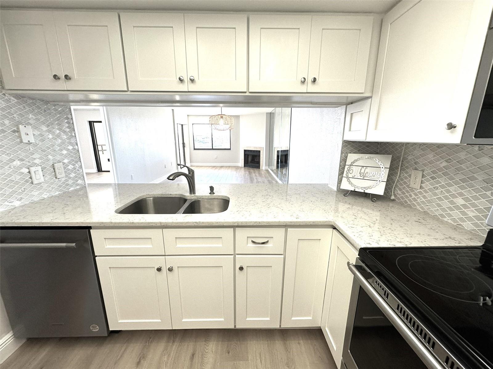 Image 15 of 36 For 126 1st Street E 209