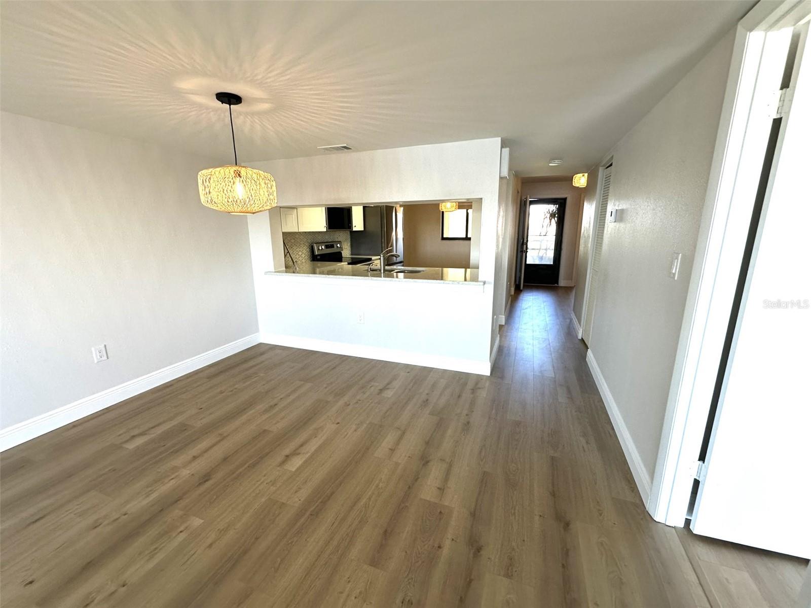 Image 19 of 36 For 126 1st Street E 209