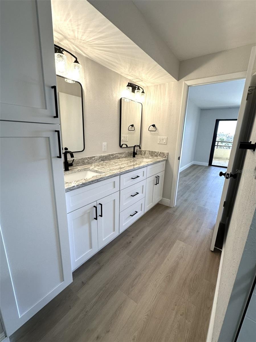 Image 24 of 36 For 126 1st Street E 209