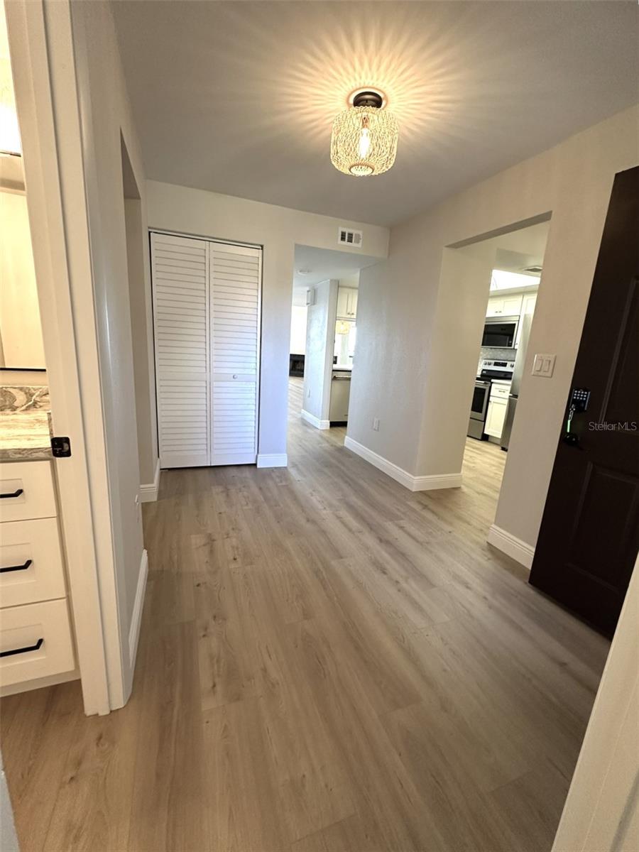 Image 7 of 36 For 126 1st Street E 209