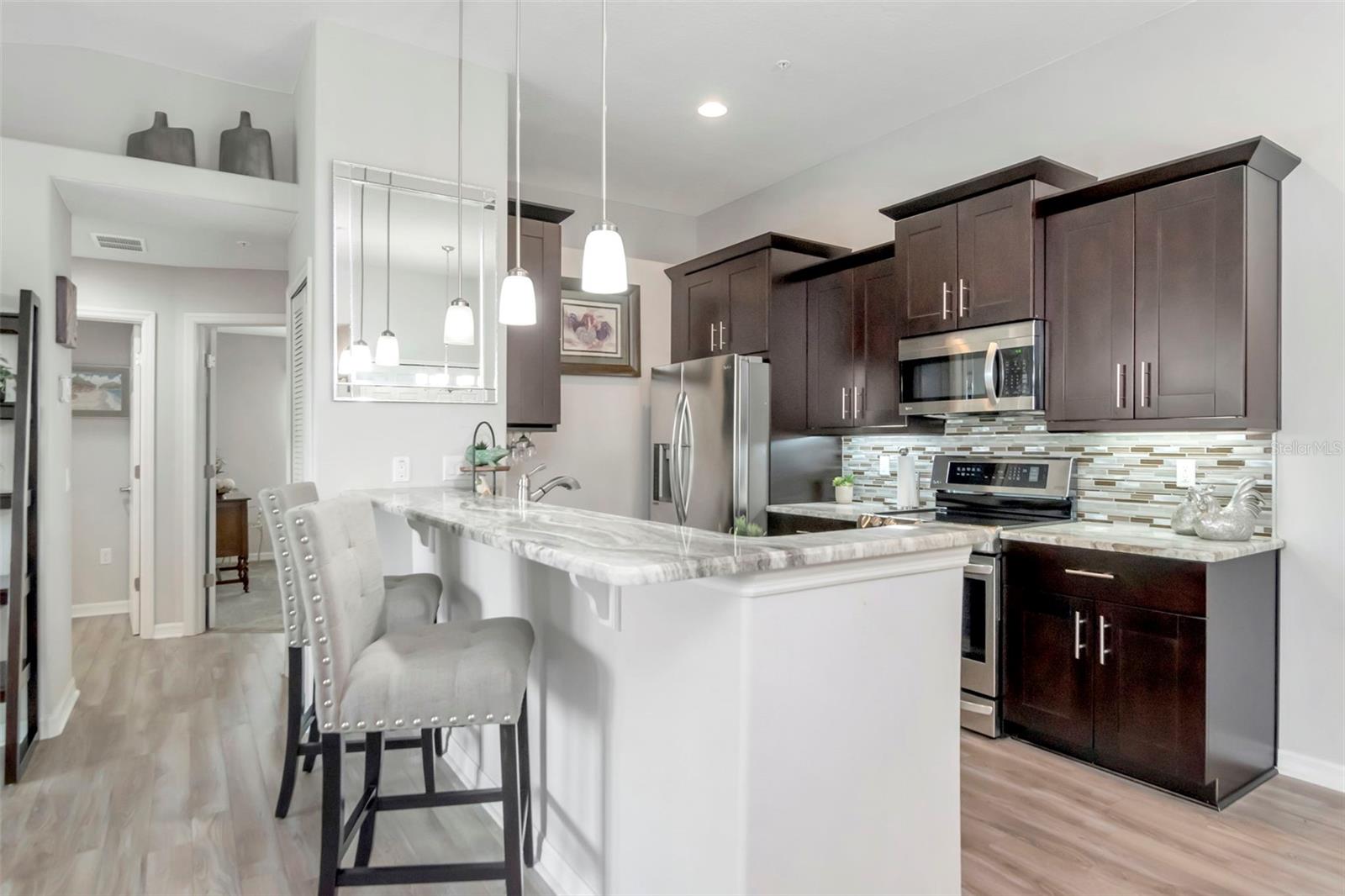 Image 11 of 83 For 6395 Banyan Boulevard 303