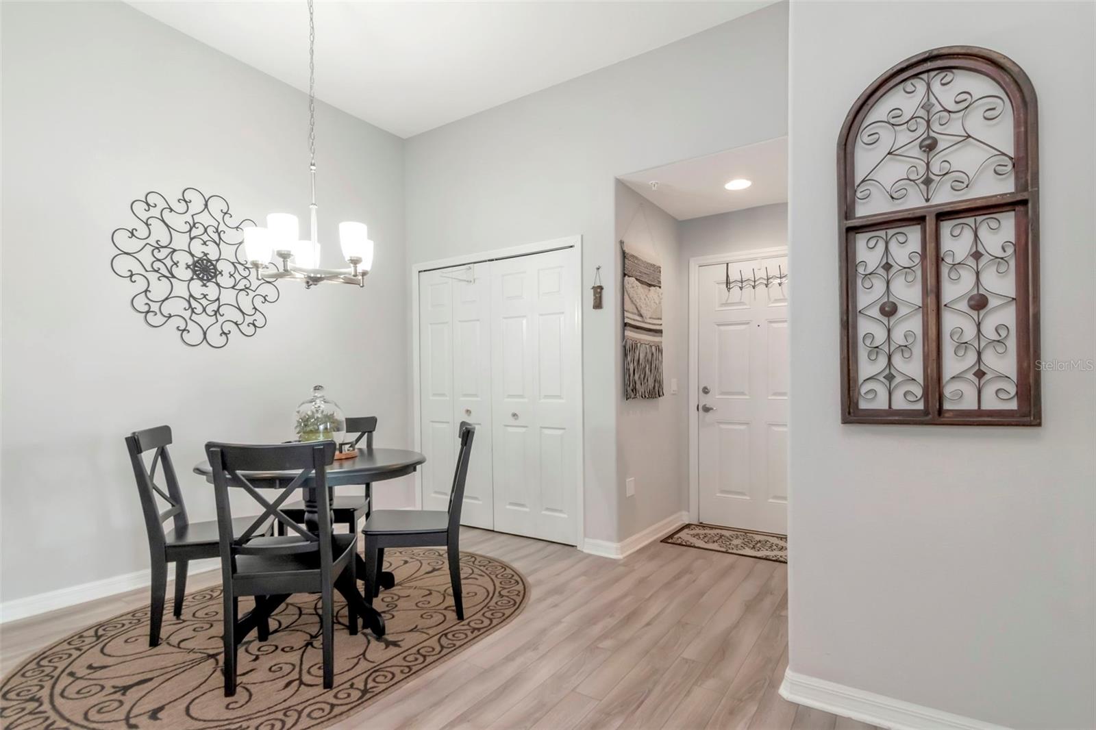 Image 17 of 83 For 6395 Banyan Boulevard 303