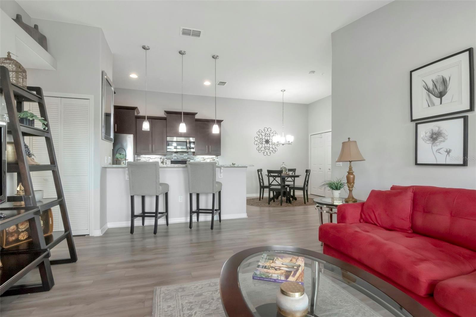 Image 28 of 83 For 6395 Banyan Boulevard 303