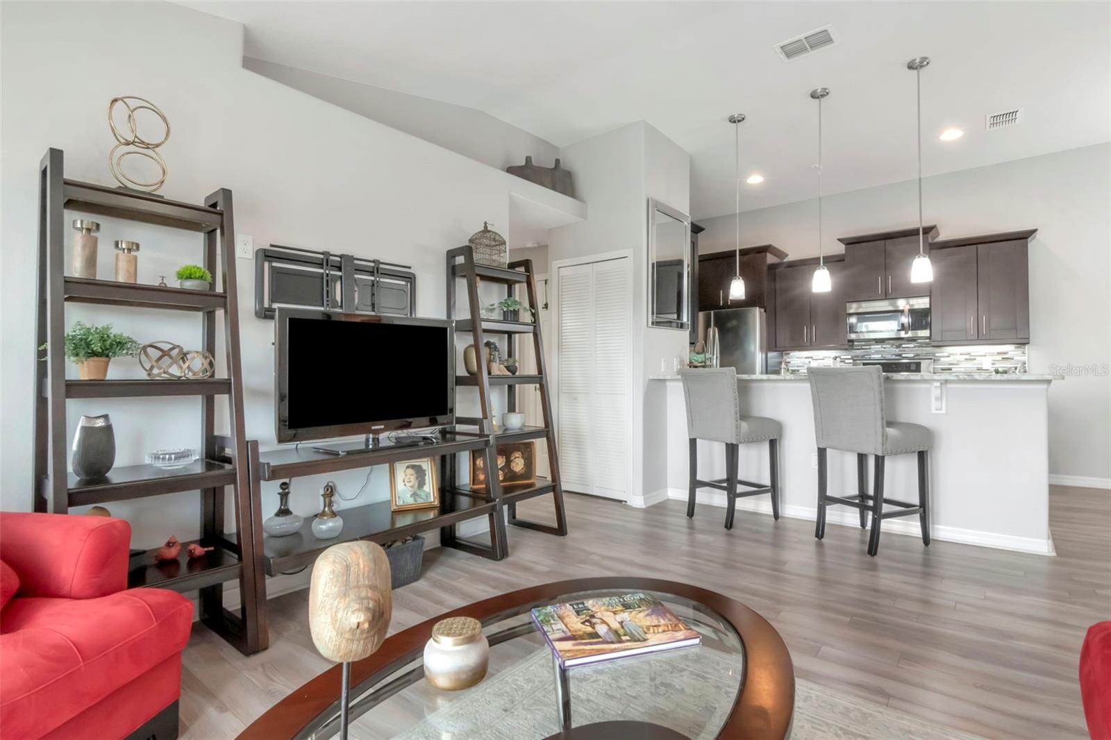 Image 29 of 83 For 6395 Banyan Boulevard 303