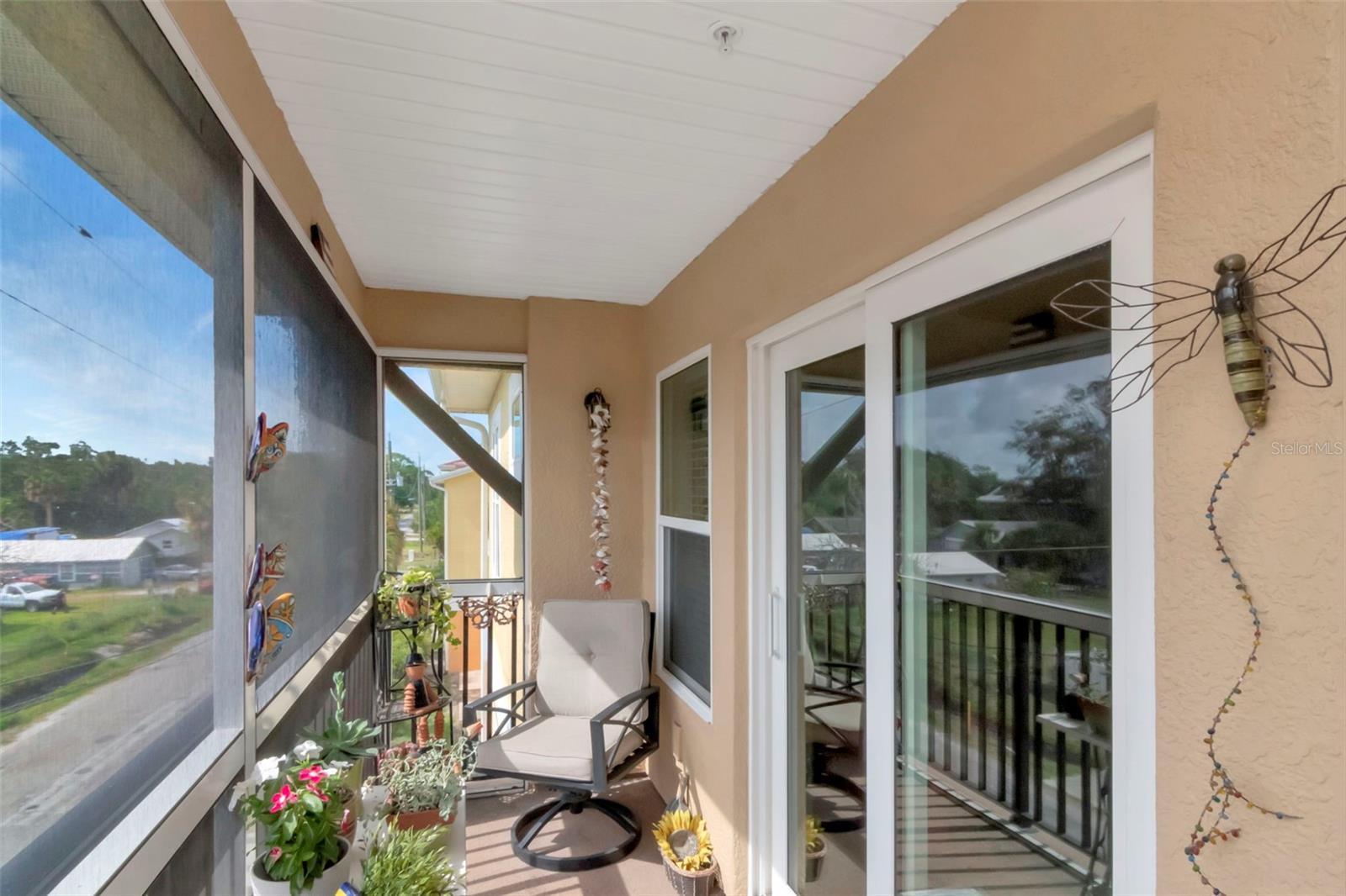 Image 40 of 83 For 6395 Banyan Boulevard 303