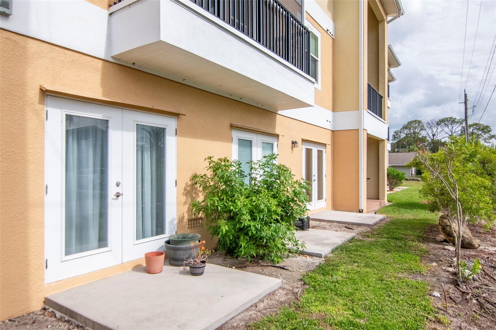 Image 43 of 83 For 6395 Banyan Boulevard 303