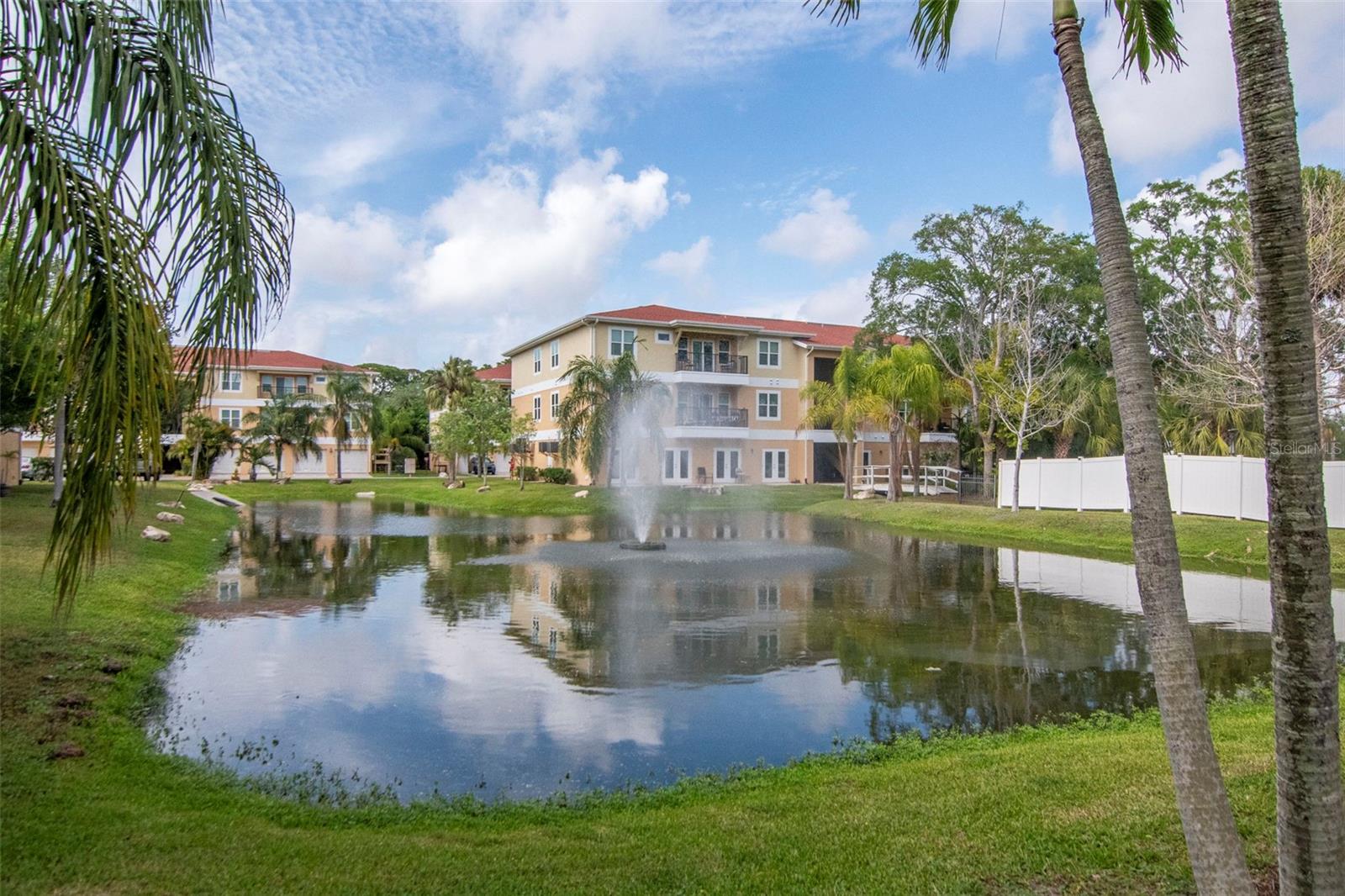 Image 51 of 83 For 6395 Banyan Boulevard 303