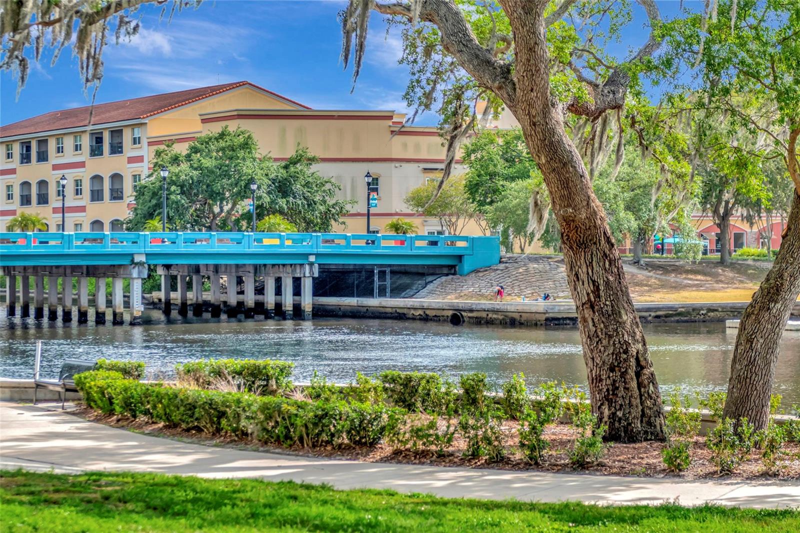 Image 66 of 83 For 6395 Banyan Boulevard 303