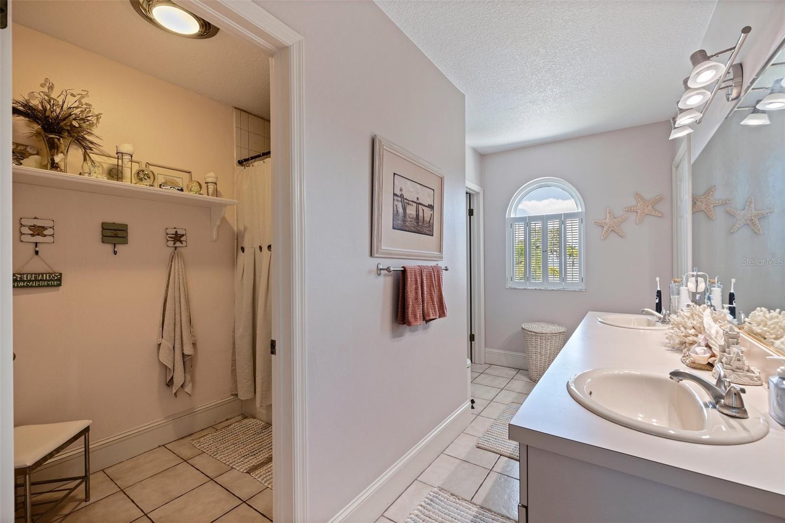 Image 33 of 39 For 1156 2nd Avenue S