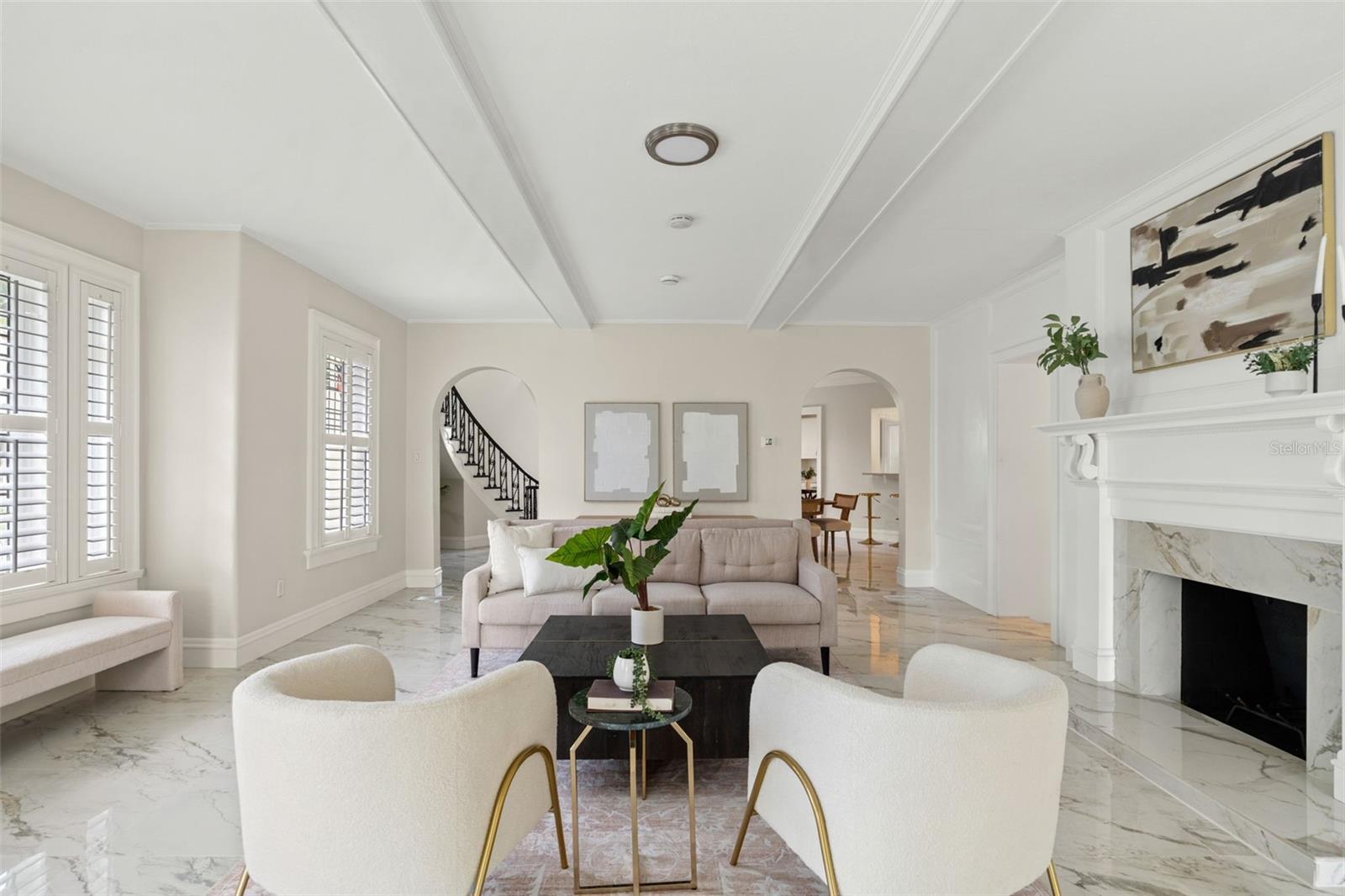 Image 15 of 69 For 190 Bosphorous Avenue