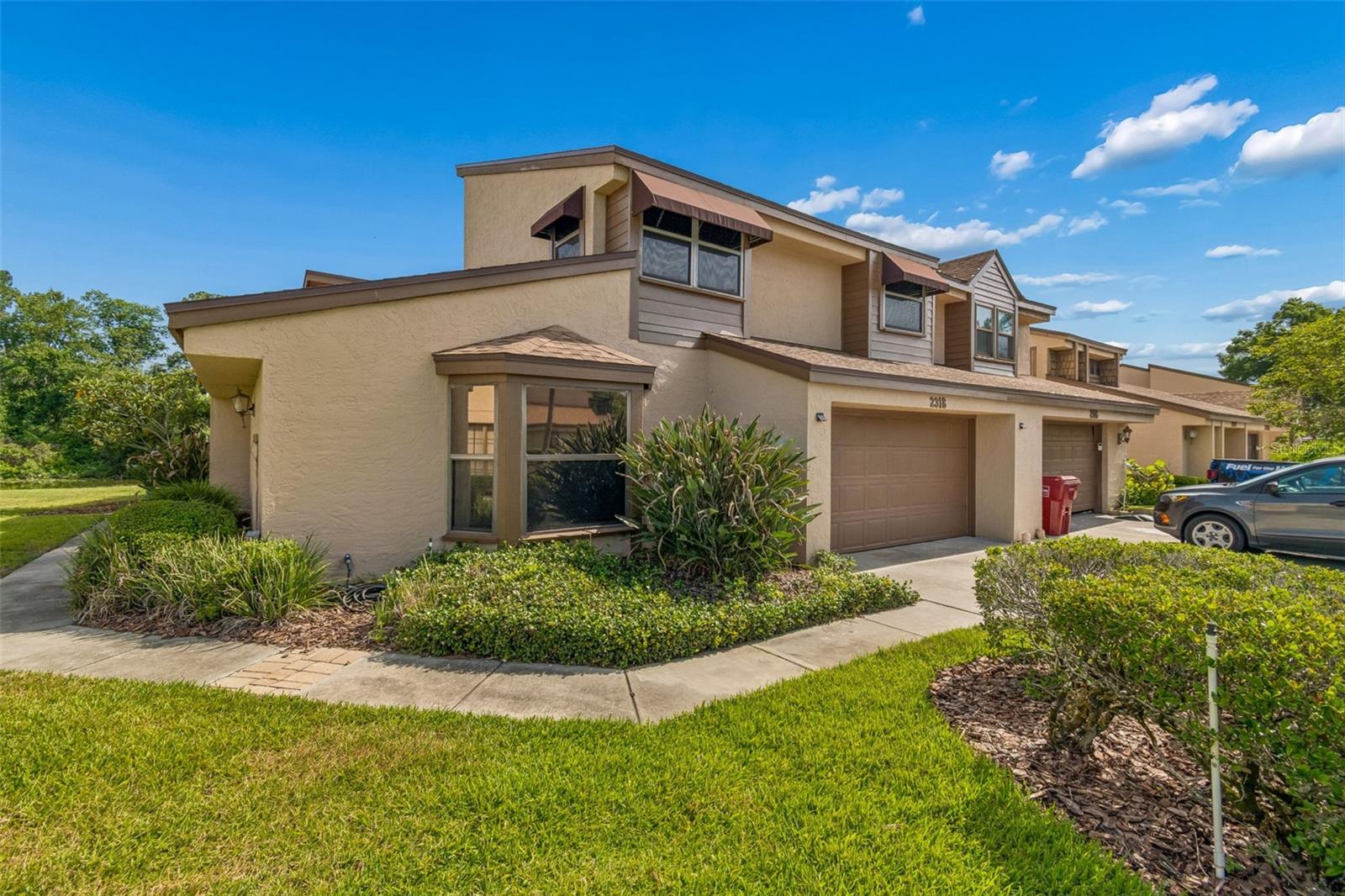 Image 4 of 90 For 2318 Village Green Boulevard