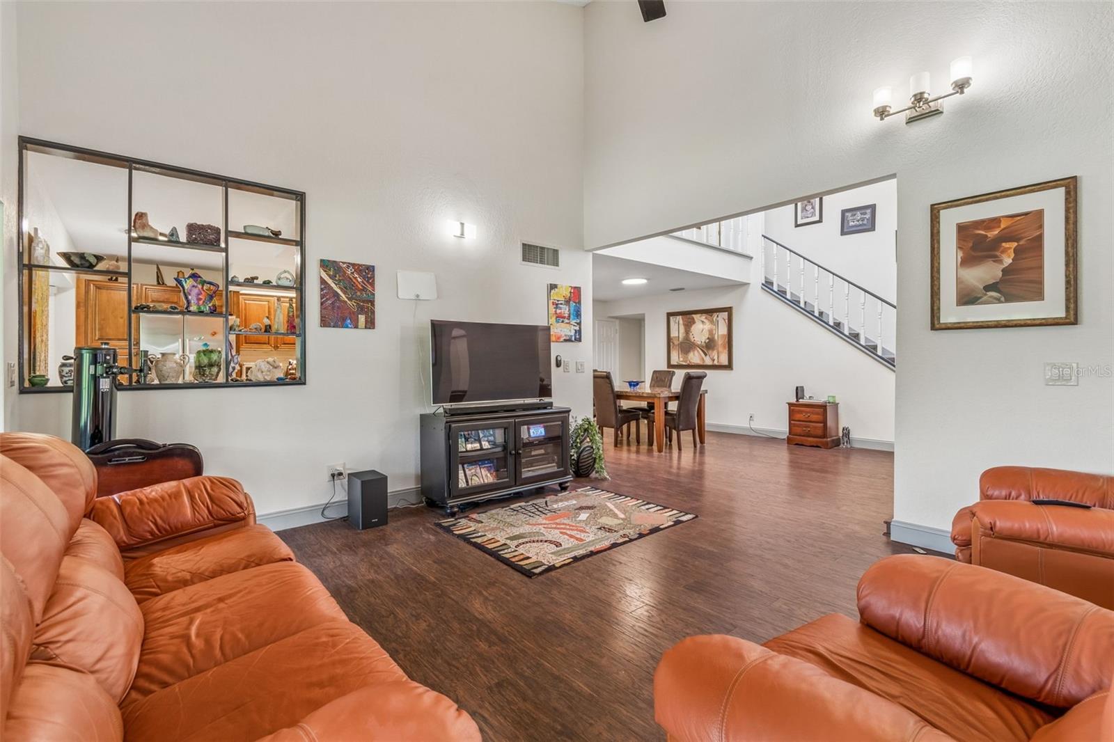 Image 8 of 90 For 2318 Village Green Boulevard