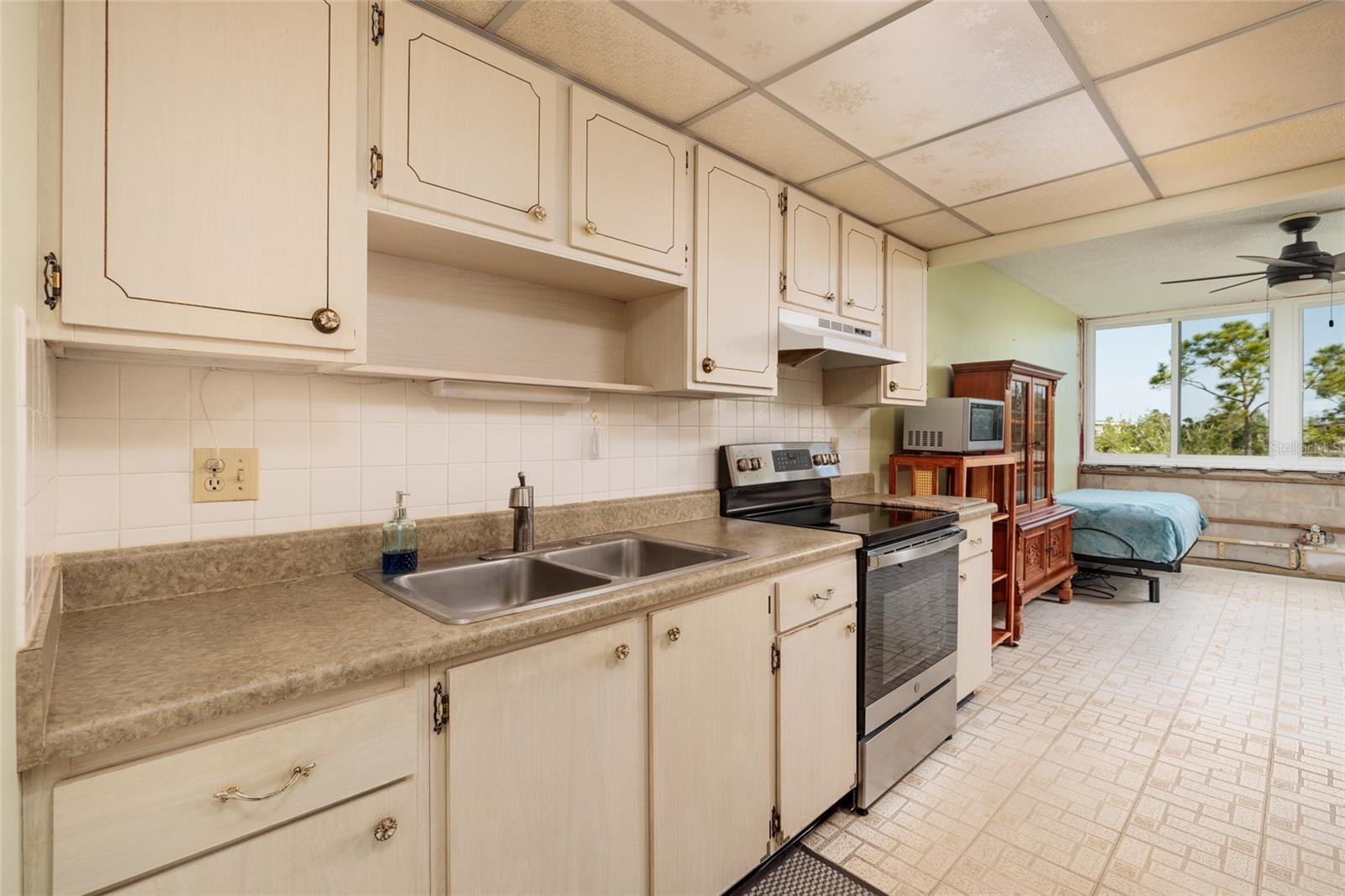 Image 11 of 31 For 4915 Bay Street Ne 331